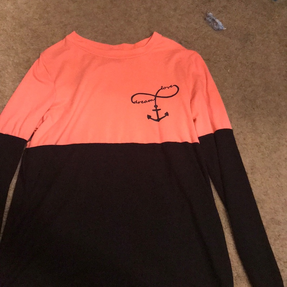 Long sleeved love shirt